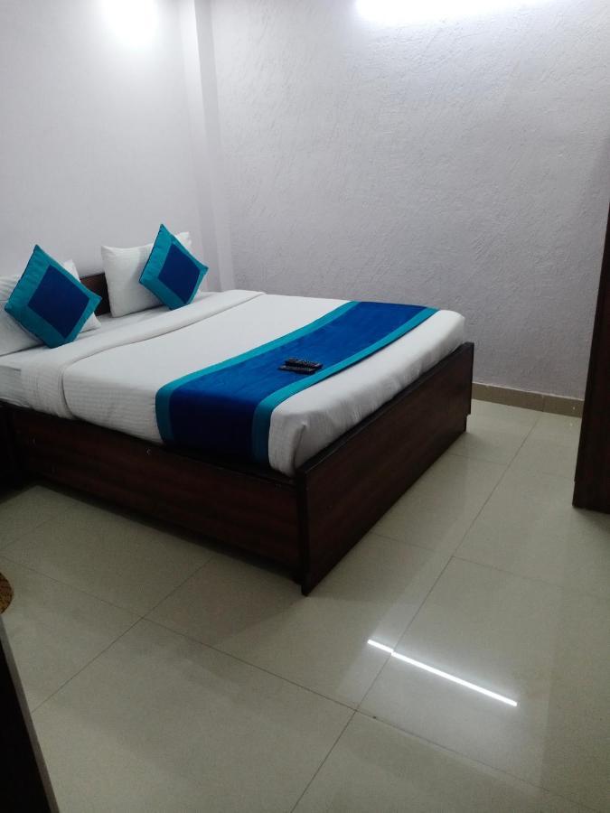 Hotel Cozy Cave Near Igi Airport Delhi New Delhi Exterior foto