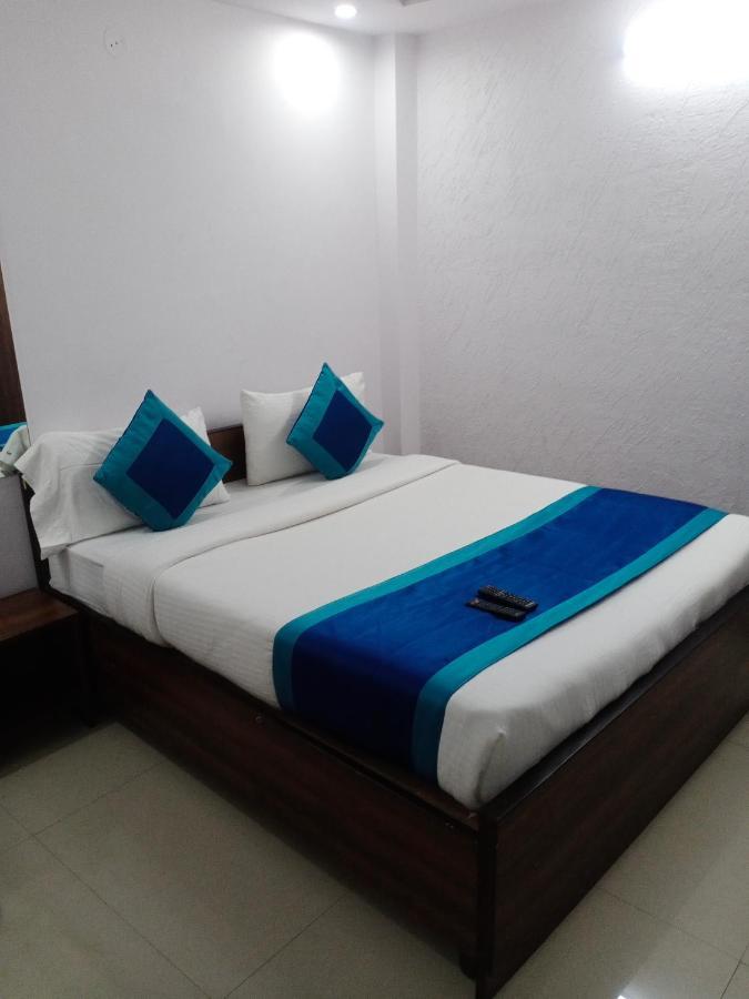 Hotel Cozy Cave Near Igi Airport Delhi New Delhi Exterior foto
