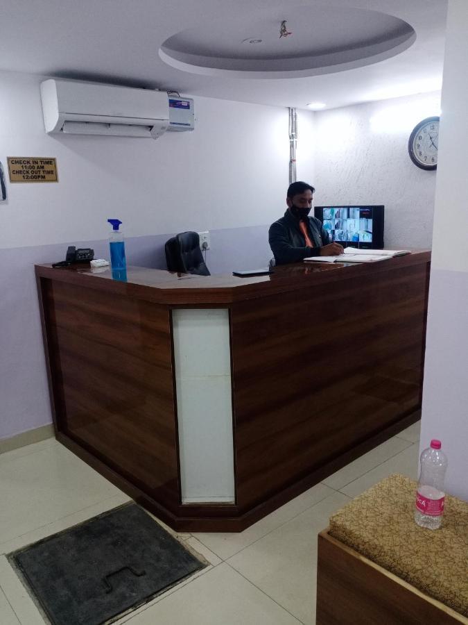 Hotel Cozy Cave Near Igi Airport Delhi New Delhi Exterior foto