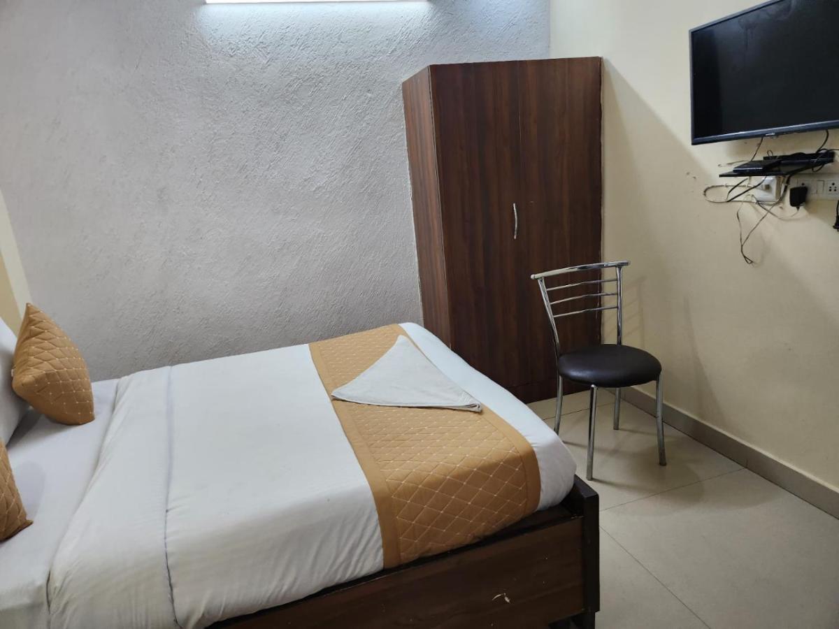 Hotel Cozy Cave Near Igi Airport Delhi New Delhi Exterior foto