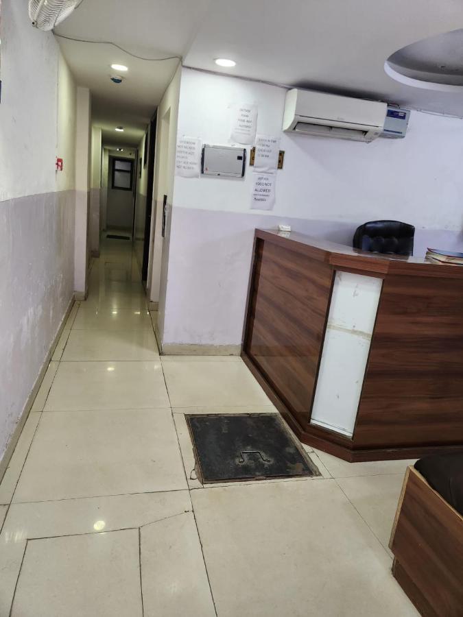 Hotel Cozy Cave Near Igi Airport Delhi New Delhi Exterior foto