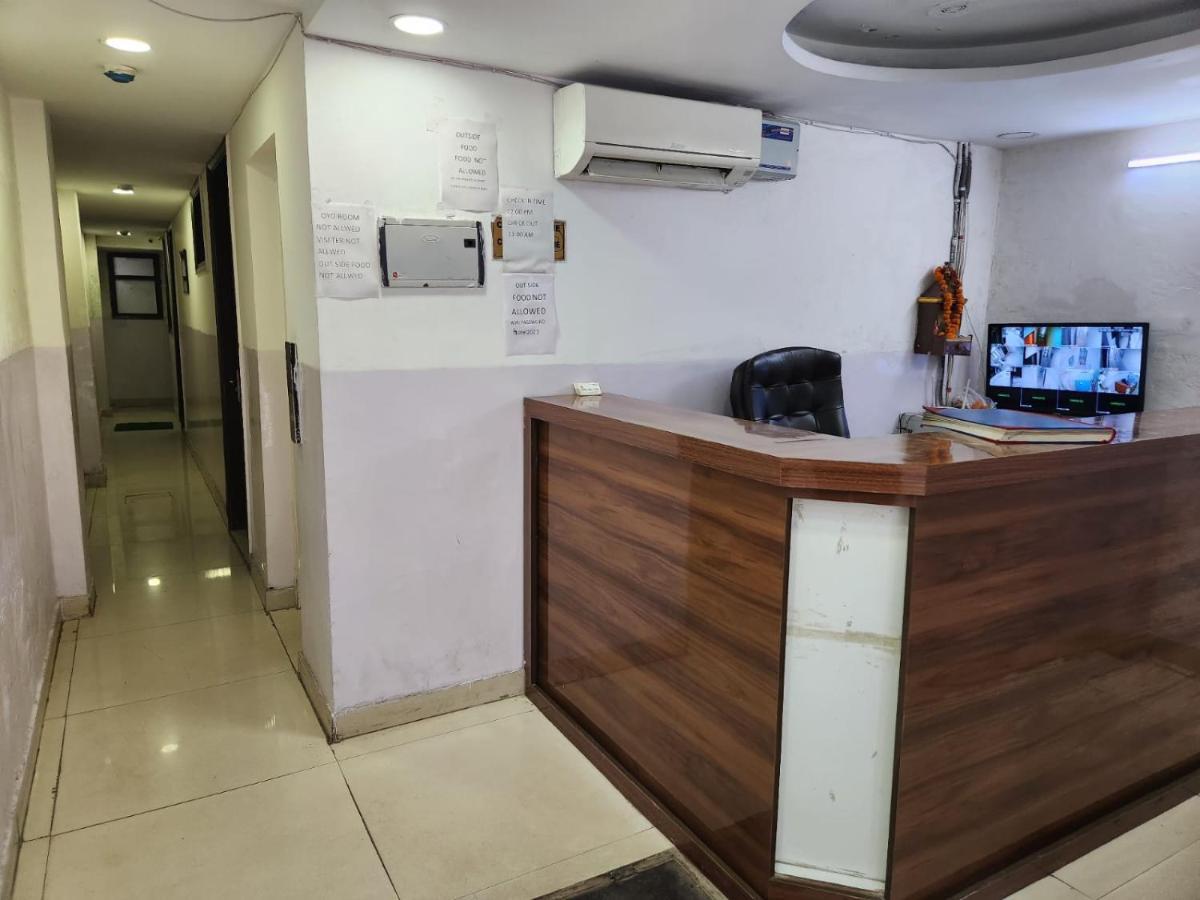 Hotel Cozy Cave Near Igi Airport Delhi New Delhi Exterior foto