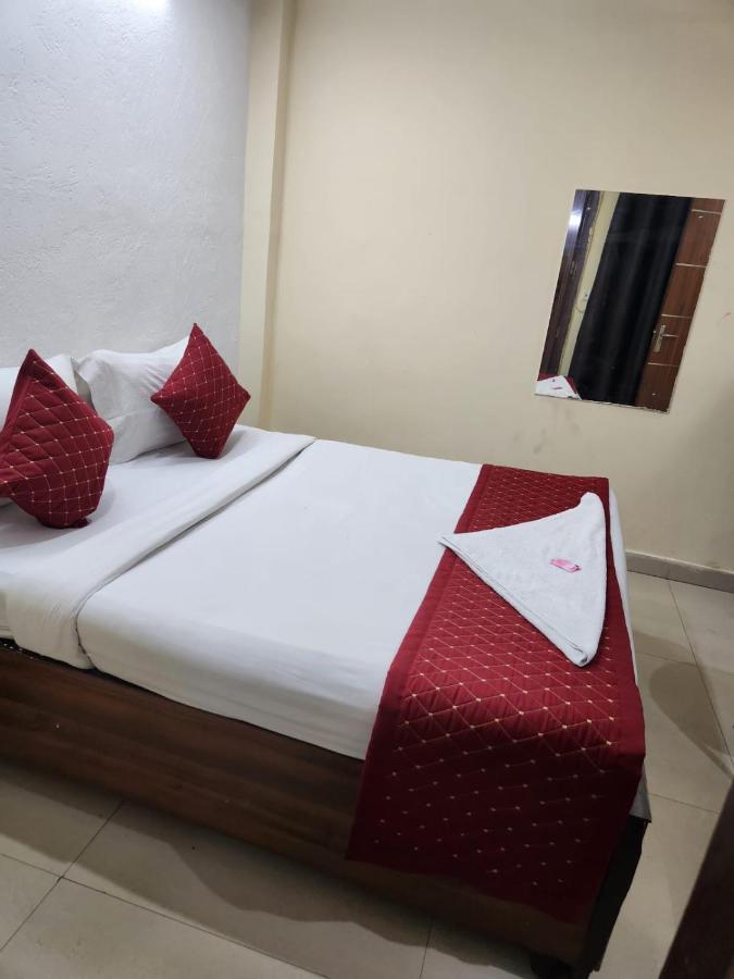 Hotel Cozy Cave Near Igi Airport Delhi New Delhi Exterior foto